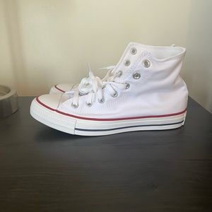 Converse white Hightop size 8